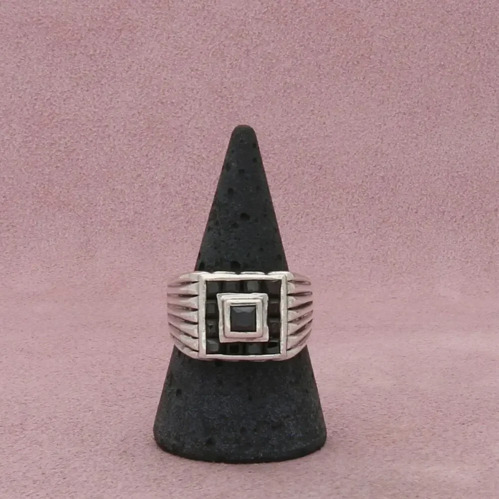 sterling silver channel-set black cz signet ring size 9.5